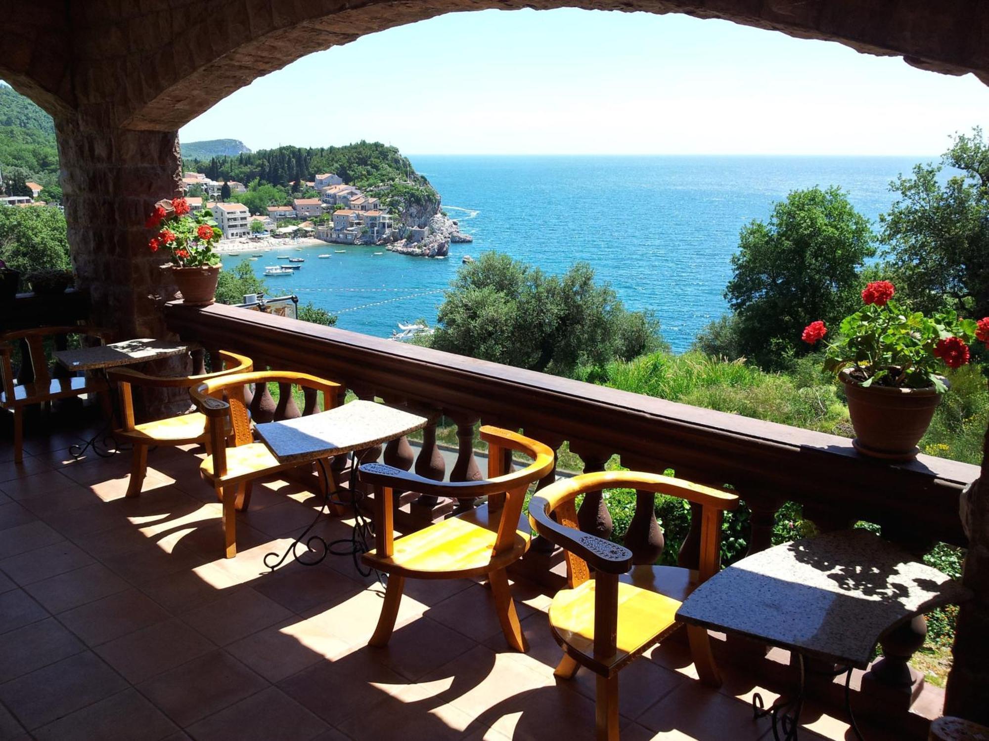 Villa Sara Guesthouse Sveti Stefan Exterior foto