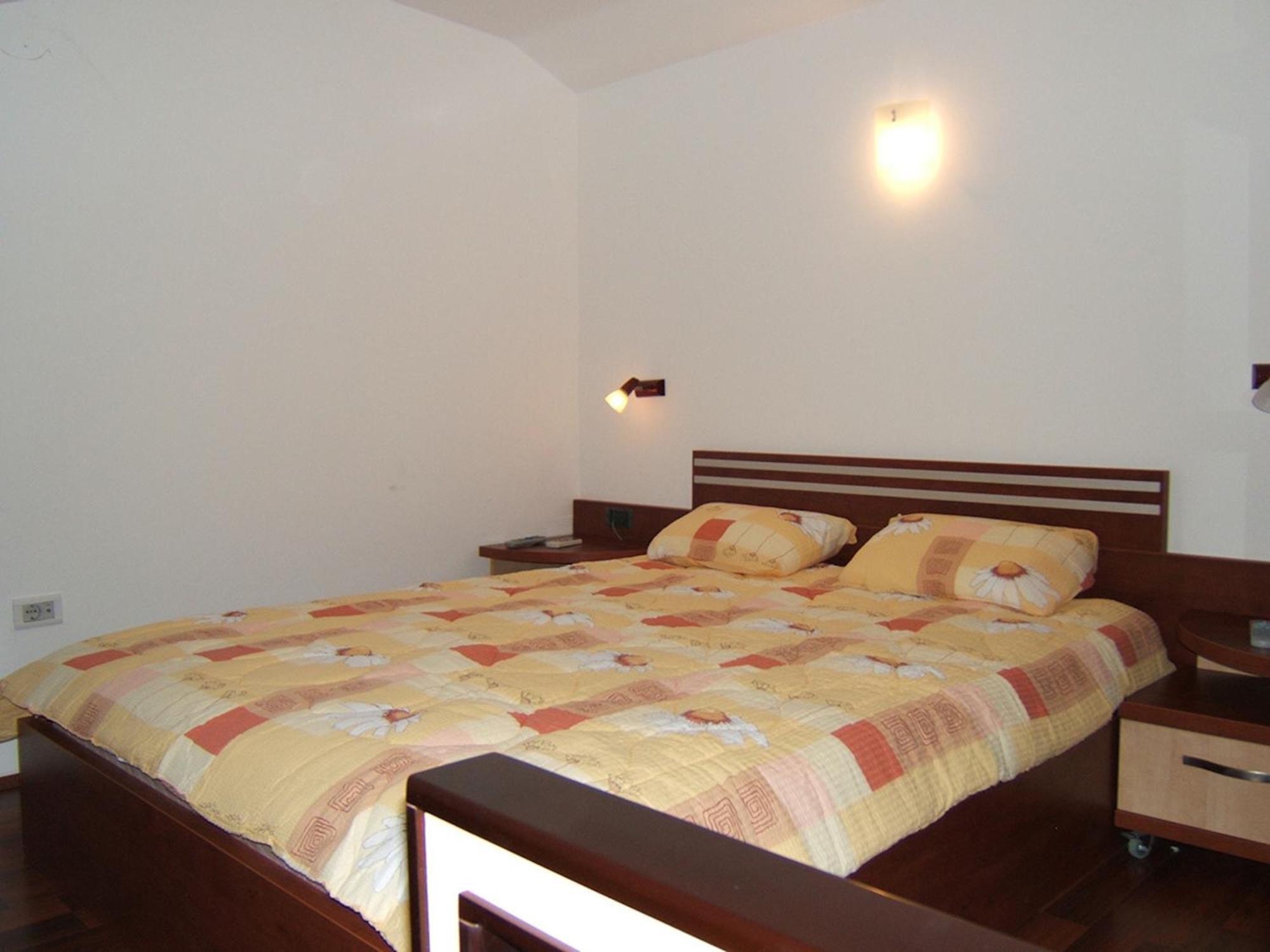 Villa Sara Guesthouse Sveti Stefan Zimmer foto